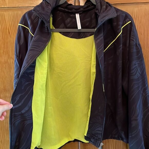 Fabletics Stace Woven Jacket Size Medium - Picture 9 of 10